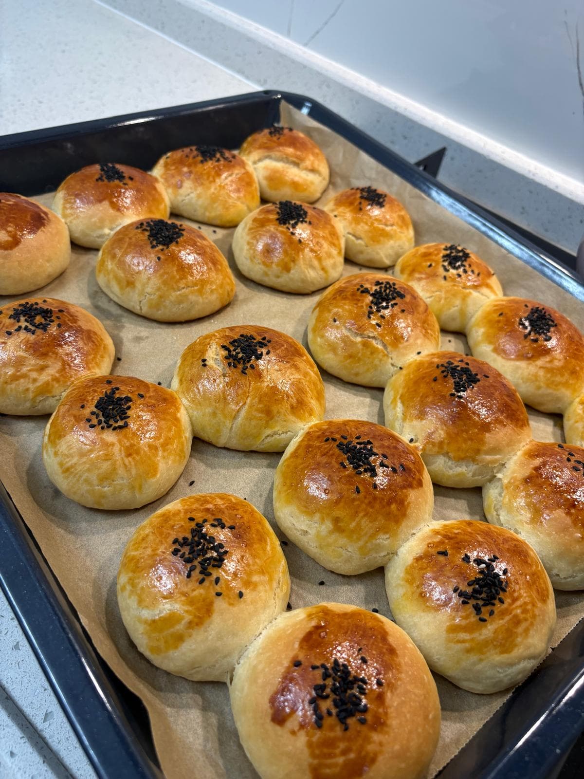Susamlı Poğaça